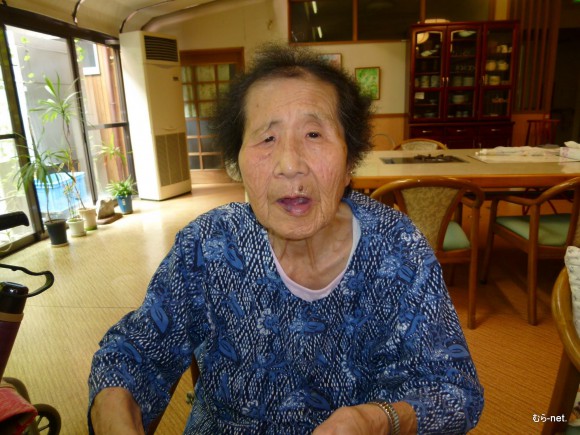 佐藤福子さん（91歳）みなさんに大事にしてもらってありがたい。尾てい骨を打って体操はしばらく休みです。