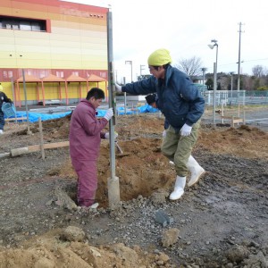 養鶏法にてハウス建設