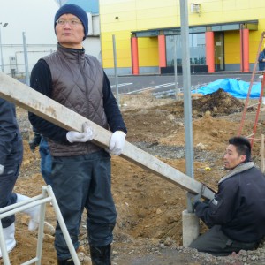 養鶏法にてハウス建設