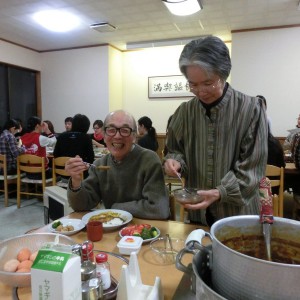 美里の食事風景