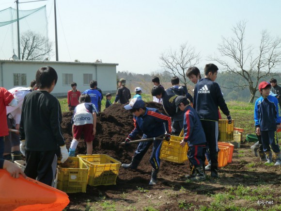 1-2013-04-05 サッカー合宿 001