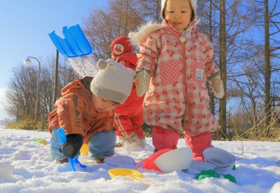 雪遊び (3)