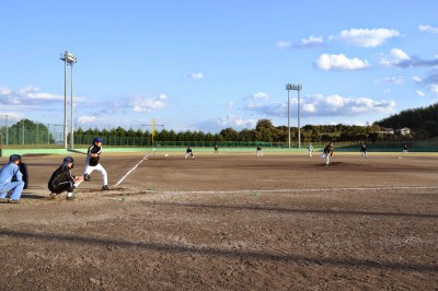 野球大会は楽園村出身者も