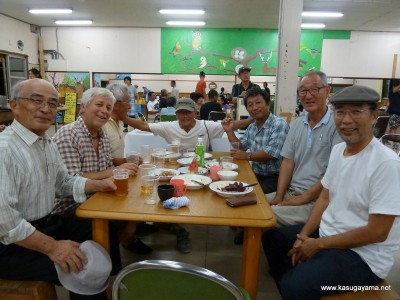 交流食事会(春日山にて)