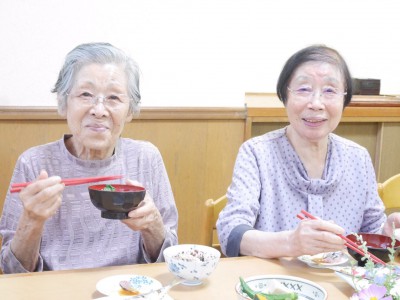 林孝子さん92歳 洞口竹子さん86歳