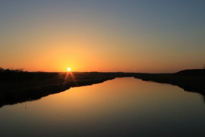 夕暮れのヤウシュベツ川