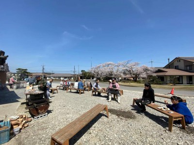 春爛漫🌸🌸🌸
一品持ち寄りで1日中お花見🍡🍡🍡