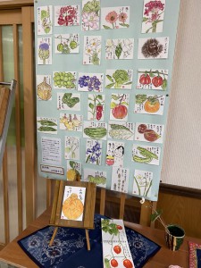 美千子さんの絵手紙。みさと直売店の店先にも季節ごとに飾られています。