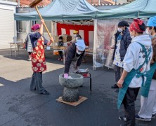 ファーム町田店の新春餅つき