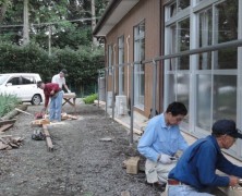 楽園村開催に村中で準備 【岡部】