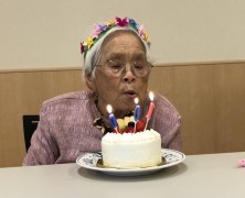 秀子おばあちゃんの100歳のお誕生会🎂