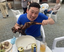 羊肉で野外食