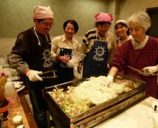 今日の愛和館は持ち寄り大会・明日は持ち寄りカレー大会