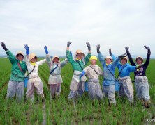 高等部女子たちが大潟交流にやってきた！